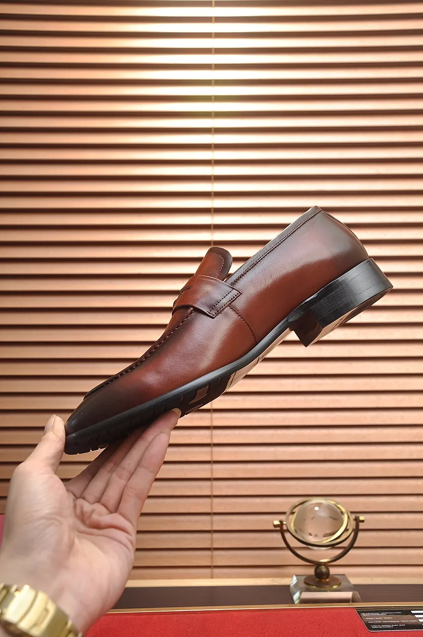 Men's shoes 💰500💶[Ferragamo/Ferragamo] The latest model in the counter. Original imported high-quality cowhide with open edges + imported 🐂 water-dyed cowhide lining + original luxury metal buckle + original combined outsole. Comparison without pressure 38--45 (45 is custom-made and cannot be returned or exchanged)